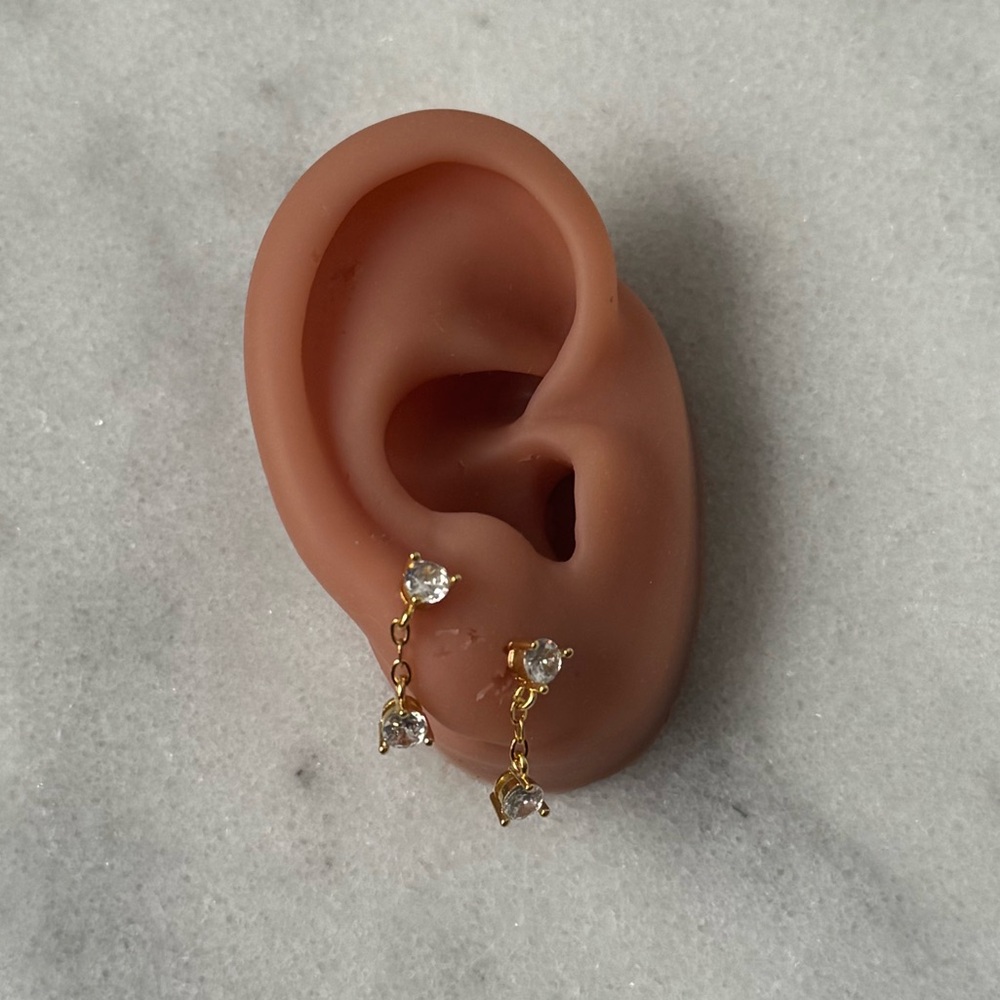 Gold Crystal Dangle Chain Earrings
Brand New - Picture 2 of 3